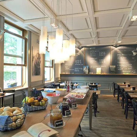 Alpenblick - Kind Of A Ξενοδοχείο Βέρνη